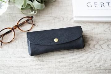CINQ(サンク) 長財布（ブラック）の通販 - FAVOR (日用品