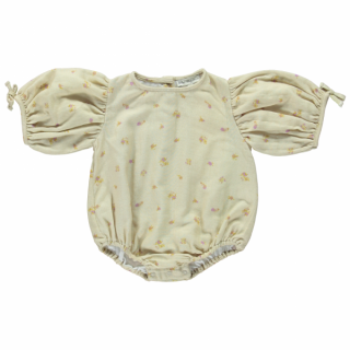 <img class='new_mark_img1' src='https://img.shop-pro.jp/img/new/icons14.gif' style='border:none;display:inline;margin:0px;padding:0px;width:auto;' />bebe organic「Nora Romper (Signature Beige Floral)」2022-SS