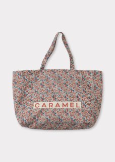 <img class='new_mark_img1' src='https://img.shop-pro.jp/img/new/icons14.gif' style='border:none;display:inline;margin:0px;padding:0px;width:auto;' />CARAMEL「DORIS TOTE BAG - BERRY LIBERTY PRINT」2022-AW