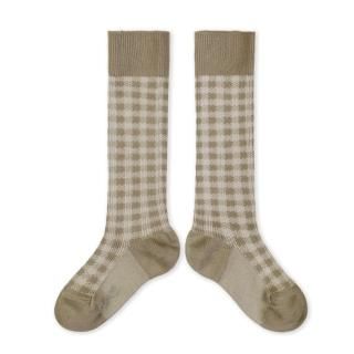 <img class='new_mark_img1' src='https://img.shop-pro.jp/img/new/icons14.gif' style='border:none;display:inline;margin:0px;padding:0px;width:auto;' />CollegienClaude Gingham Knee High Socks - Petite Taupe