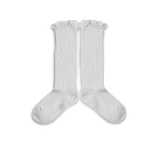 <img class='new_mark_img1' src='https://img.shop-pro.jp/img/new/icons14.gif' style='border:none;display:inline;margin:0px;padding:0px;width:auto;' />CollegienJosephine Lace Trim Knee High Socks - Blanc Neige