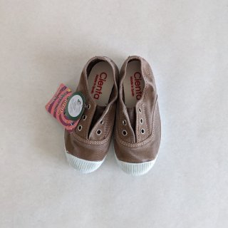 <img class='new_mark_img1' src='https://img.shop-pro.jp/img/new/icons14.gif' style='border:none;display:inline;margin:0px;padding:0px;width:auto;' />Cienta「Deck Shoes (Beige / ムラ染め)」