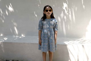 <img class='new_mark_img1' src='https://img.shop-pro.jp/img/new/icons14.gif' style='border:none;display:inline;margin:0px;padding:0px;width:auto;' />Lali KidsIvy Dress - Summer Blooms Print2024-SS Drop2