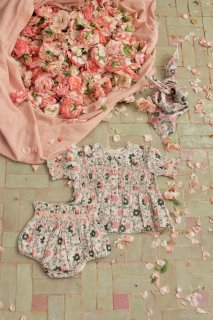 <img class='new_mark_img1' src='https://img.shop-pro.jp/img/new/icons14.gif' style='border:none;display:inline;margin:0px;padding:0px;width:auto;' />BONJOUR DIARY Baby Handsmock Blouse (Prairie In Bloom Print)2024-SS