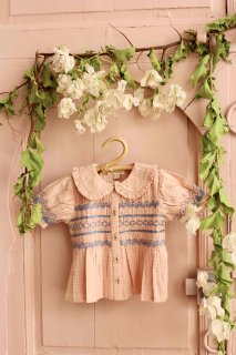 <img class='new_mark_img1' src='https://img.shop-pro.jp/img/new/icons14.gif' style='border:none;display:inline;margin:0px;padding:0px;width:auto;' />BONJOUR DIARY Handsmock Bloues (Light Pink)2024-SS