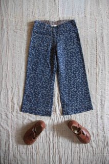 <img class='new_mark_img1' src='https://img.shop-pro.jp/img/new/icons14.gif' style='border:none;display:inline;margin:0px;padding:0px;width:auto;' />BONJOUR DIARY Pant (Blue Denim Flower Print)2024-AW