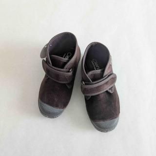 <img class='new_mark_img1' src='https://img.shop-pro.jp/img/new/icons14.gif' style='border:none;display:inline;margin:0px;padding:0px;width:auto;' />CientaHighcut Velcro Shoes (Brown/Velour)