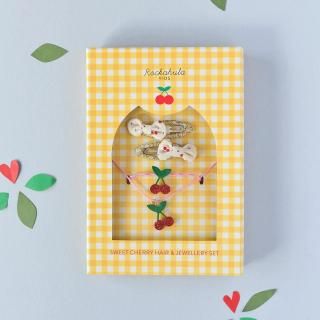 <img class='new_mark_img1' src='https://img.shop-pro.jp/img/new/icons14.gif' style='border:none;display:inline;margin:0px;padding:0px;width:auto;' />RockahulaSweet Cherry Hiar & Jewellery Set Red