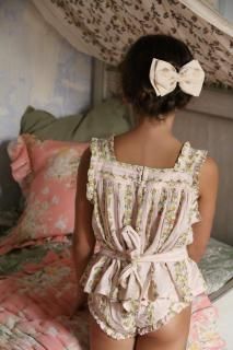 <img class='new_mark_img1' src='https://img.shop-pro.jp/img/new/icons14.gif' style='border:none;display:inline;margin:0px;padding:0px;width:auto;' />BONJOUR DIARY Set Top & Panty (Farandole Flowers Print)2025-SS Drop2