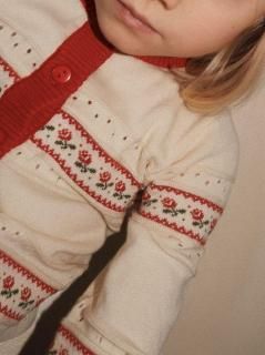 <img class='new_mark_img1' src='https://img.shop-pro.jp/img/new/icons14.gif' style='border:none;display:inline;margin:0px;padding:0px;width:auto;' />Fl&#246;ssLucca Cardigan2025-AW