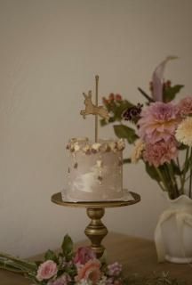<img class='new_mark_img1' src='https://img.shop-pro.jp/img/new/icons14.gif' style='border:none;display:inline;margin:0px;padding:0px;width:auto;' />uroco worksCarousel Rabbit Cake Topper 