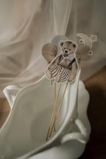 <img class='new_mark_img1' src='https://img.shop-pro.jp/img/new/icons14.gif' style='border:none;display:inline;margin:0px;padding:0px;width:auto;' />uroco worksPaper Cake Topper- Moon Bear 