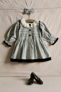 <img class='new_mark_img1' src='https://img.shop-pro.jp/img/new/icons14.gif' style='border:none;display:inline;margin:0px;padding:0px;width:auto;' />BONJOUR DIARY Tunique With Hair Clip (Black Stripe)2025-AW