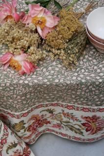 <img class='new_mark_img1' src='https://img.shop-pro.jp/img/new/icons14.gif' style='border:none;display:inline;margin:0px;padding:0px;width:auto;' />Surann&#233;Table Cloth (Leaf Block Print)2025-AW