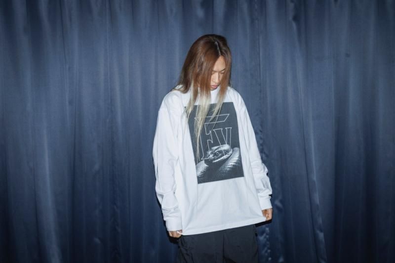 2024 AUTUMN SNAKE RELAXED L/S TEE (WHITE)