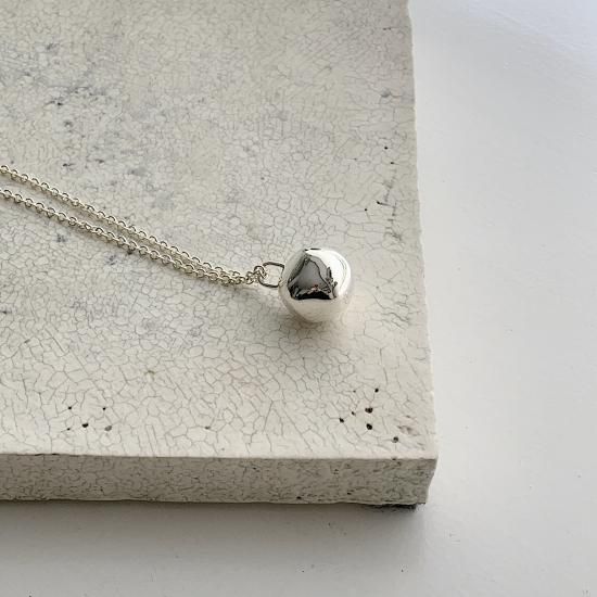 wonky ball necklace