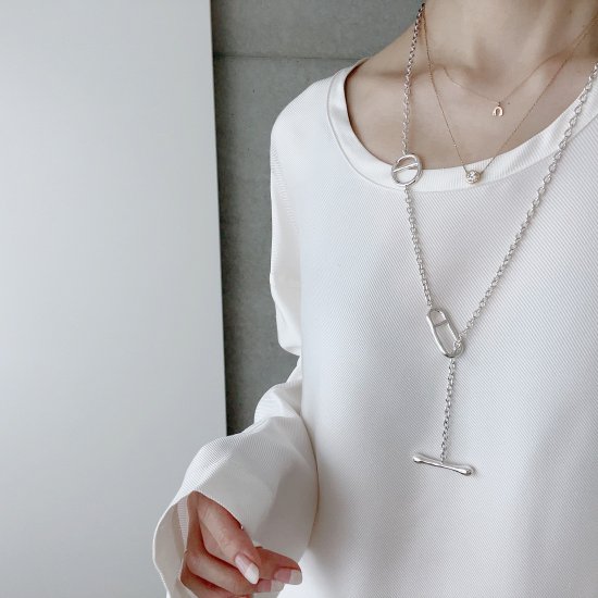 室内で試着のみの極美品ですCHIEKO+ grace necklace/silver