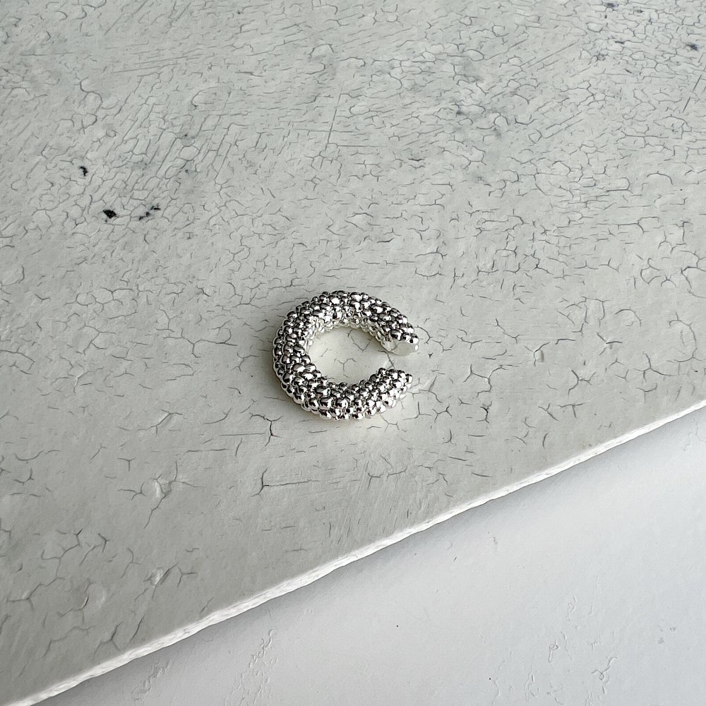 caviar earcuff  silver