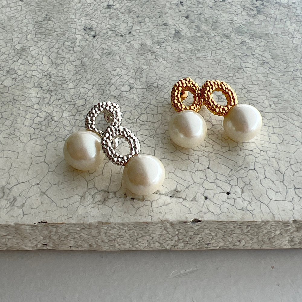 caviar pearl pierce / earring