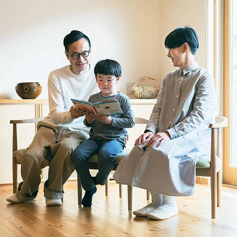 秋岡芳夫 親子の椅子(小) 低座椅子　あぐらのかける椅子 組み合わせて使える親子の椅子｜低座の椅子と暮らしの道具店