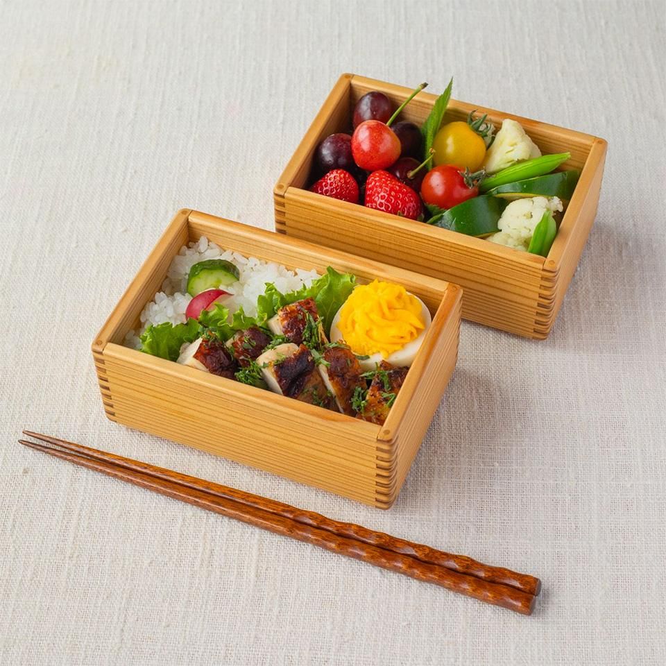 黒木クラフト工房・みやざき杉の二段弁当箱(13×8.5cm)|低座の 黒木クラフト工房・みやざき杉の二段弁当箱(13×8.5cm)|低座の