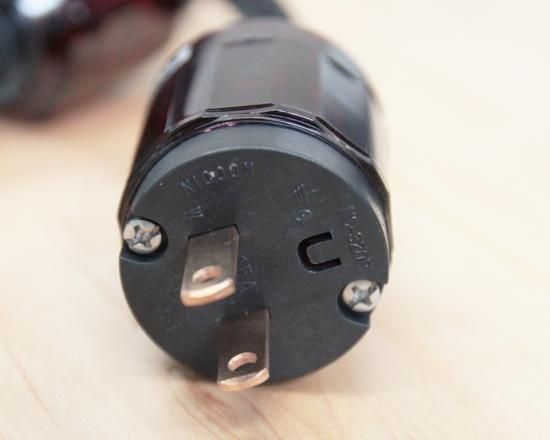 オヤイデ電気製 電源ケーブル・プレミアム(完成品) オヤイデ電気製 電源ケーブル・プレミアム(完成品)