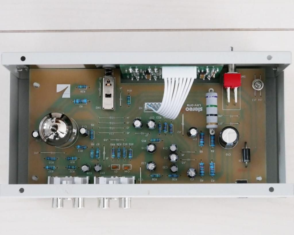 Luxman 5バンドグラフィックイコライザー LXV-OT9特性木枠付 Luxman 5バンドグラフィックイコライザー LXV-OT9特性木枠付