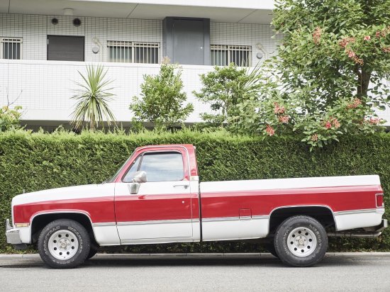 1987 Chevolet C-10 Silverado 5.7L V8 TBI Long Bed - BAY GARAGE