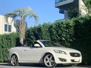 2011 Volvo C70 T5 GT</br>1 owner Luxury Package </br>26,000km 