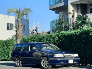1996 Volvo 850 Estate GLE</br>1 owner / LHD Leather Sunroof </br>65,000km
