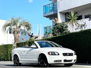 2008 Volvo C70</br>18inch R Wheels & New Tires</br>52,000km