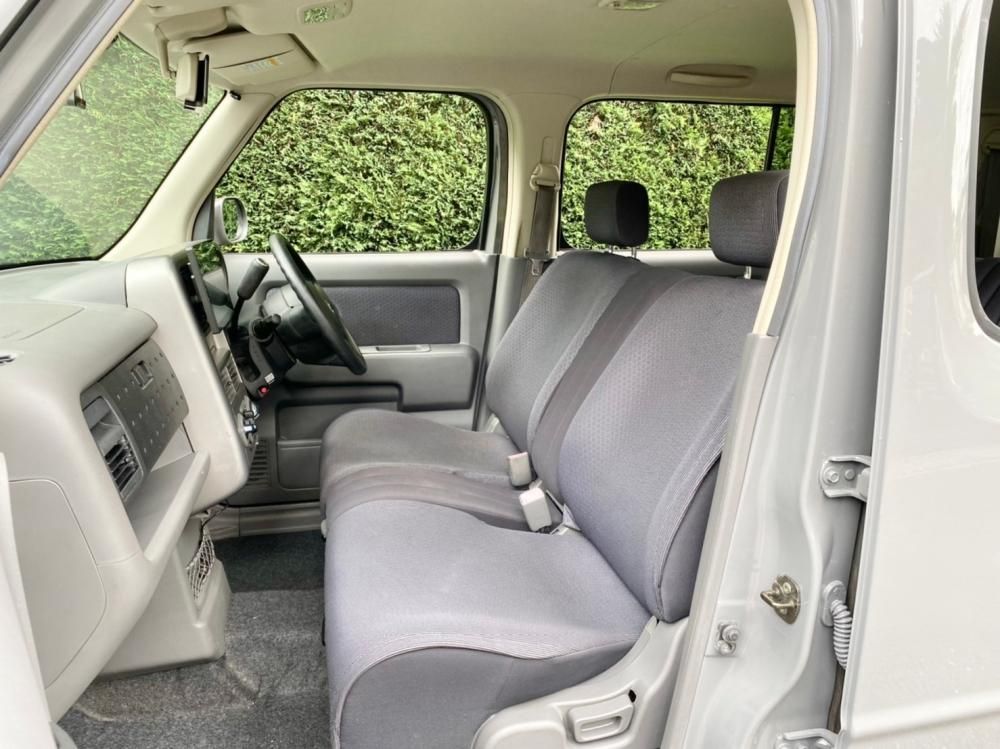 2006 Nissan Cube Cubic7passenger / New Paint 27,000km 2006 Nissan Cube Cubic7passenger / New Paint 27,000km