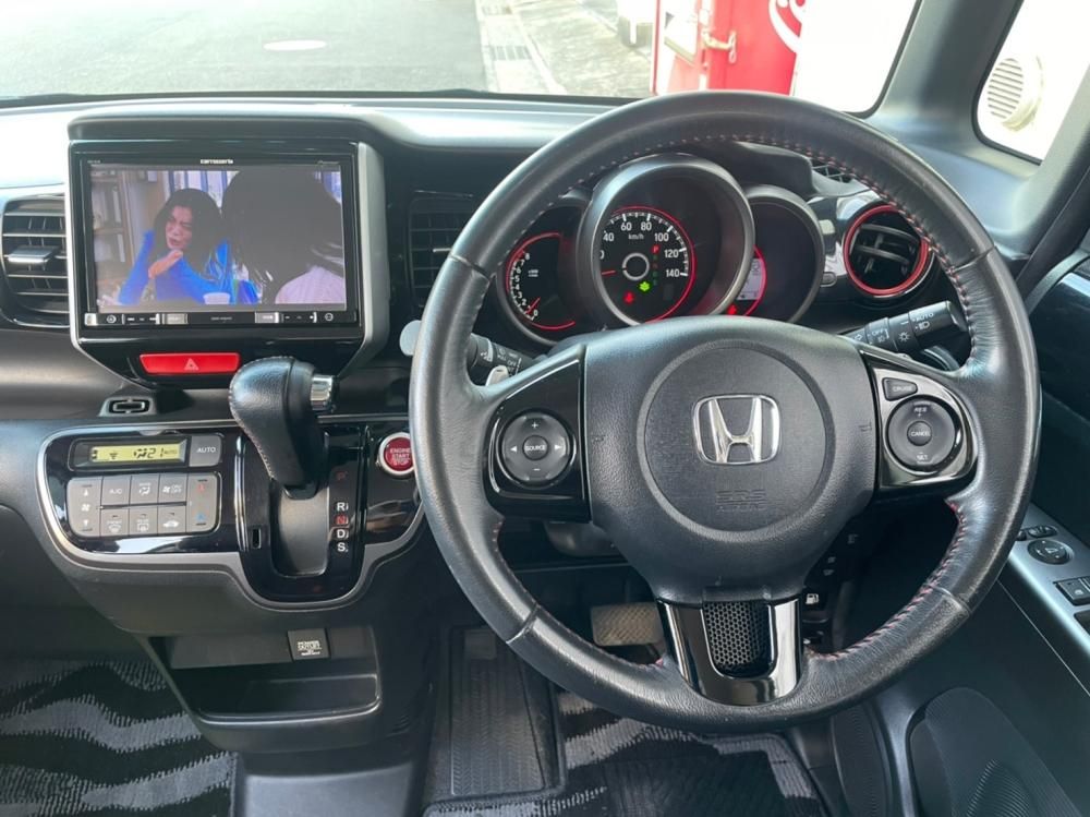 2015 Honda N-Box + Custom Traded-in63,000km - BAY GARAGE