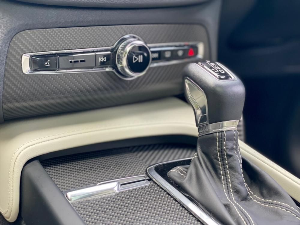 2020 XC90 D5 AWD InscriptionR-Design / Panorama Sunroof 2020 XC90 D5 AWD InscriptionR-Design / Panorama Sunroof