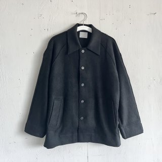 Wrapinknot<br>Compressed Wool Sten color coat<br>Black