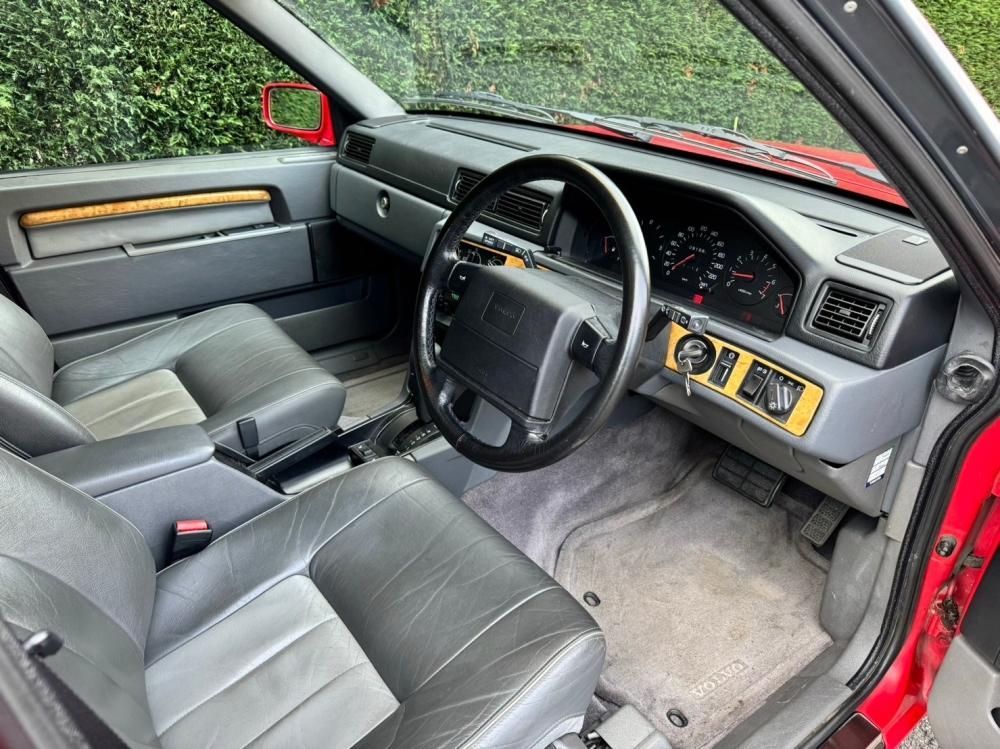 1997 Volvo 940 Estate Classic7passenger92,000km - BAY GARAGE