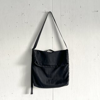 NL ニール Shoulder Bag <br>Alk<br>Black