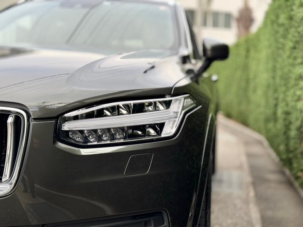 2021 Volvo XC90 B6 AWD1 owner / Inscription / Sunroof 20,000