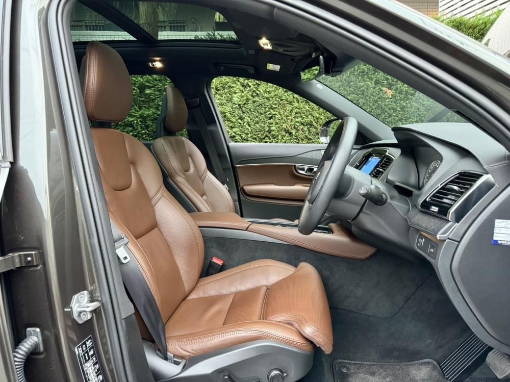 2021 Volvo XC90 B6 AWD1 owner / Inscription / Sunroof 20,000