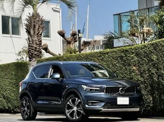 2022 Volvo XC40 B4 Inscription</br>1 owner / AWD / Sunroof </br>36,000km 
