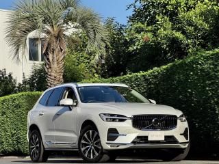 2025 Volvo XC60 B5 AWD Ultra </br>1 owner / Air Sus / Sunroof </br>1,000km