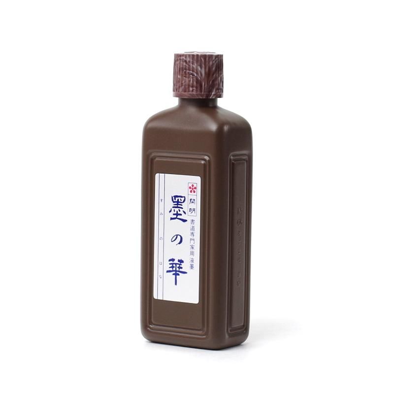 足を上げた葦毛の馬（墨絵、墨、アクリル、水彩画用紙35cm