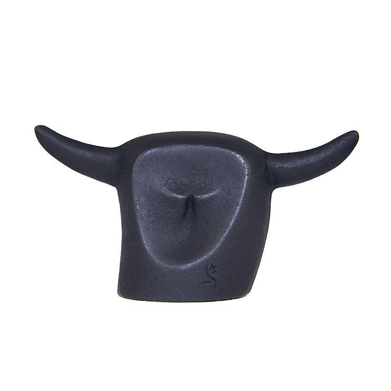 文鎮 牛 鉄製（馬場忠寛） - 書道用品、墨、墨液、紙、筆を卸