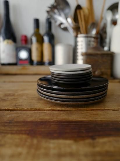 炻器 (せっき) Plate S - SyuRo (シュロ) 通販サイト (公式) 炻器 (せっき) Plate S - SyuRo (シュロ) 通販サイト (公式)