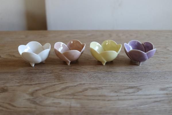 花 足付き小鉢 - 雑貨屋 青空社 onlineshop 花 足付き小鉢 - 雑貨屋 青空社 onlineshop