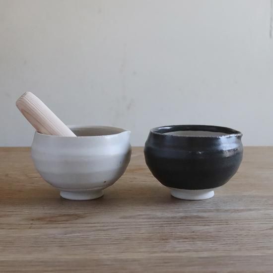SHIKIKA 片口すり鉢 丸 - 雑貨屋 青空社 onlineshop