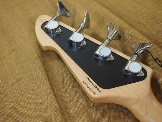 Peavey Milestone Bass - Geek IN Box