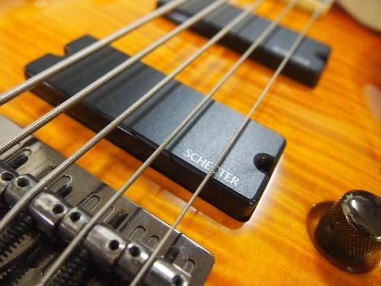 Schecter OMEN EXTREME 5 strings Vintage Sunburst - Geek IN Box