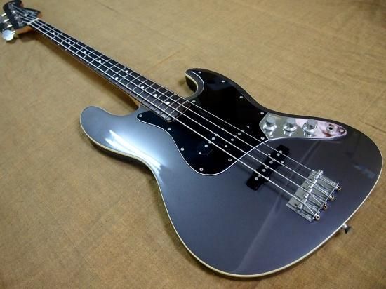 【美品】フェンダー　ジャズベース　aerodyne jazz bass