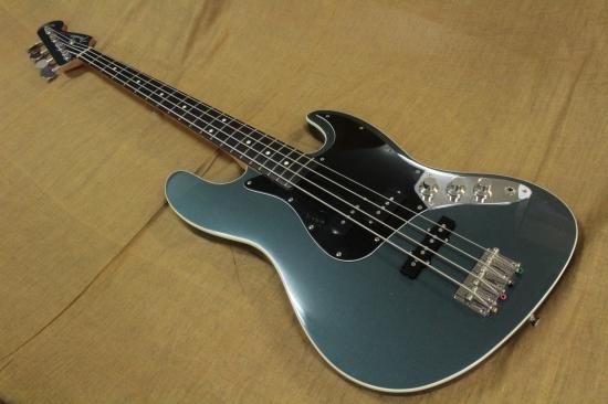 fender japan JAZZBASS